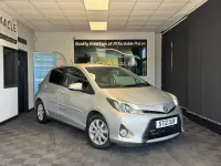 Usata Toyota Yaris Hybrid T4 2012 Argento Utilitaria