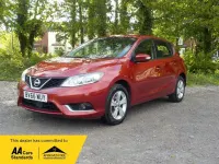 Used Nissan Pulsar Acenta 115 HP (84 kW) 2016 Red Hatchback