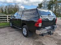 used Toyota HiLux Icon D/Cab Pick Up 2.4 D-4D Auto [3.5t Tow]