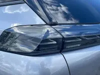 Begagnad Peugeot e-2008 Allure 98 kW (134 HK) 2024 Grå SUV