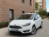 Used Ford Focus Zetec 125 HP (91 kW) 2016 White Hatchback