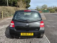 Used Renault Twingo Extreme 58 HP (42 kW) 2008 Black Hatchback