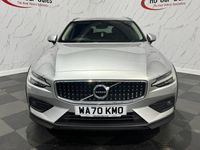 Usado Volvo V60 CC Plus 190 HP (139 kW) 2020 Prateado Carrinha