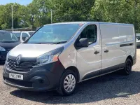 Used Renault Trafic Business 2015 Silver MPV