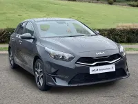 Używany Kia Ceed 138 KM (101 kW) 2023 Szary Hatchback