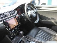 Used Skoda Superb SE L 147 HP (108 kW) 2022 Petrol blue metallic Estate