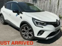 Used Renault Captur Techno 91 HP (66 kW) 2023 White/black SUV