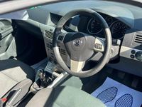 Used Vauxhall Astra Sport 115 HP (84 kW) 2009 Silver Hatchback