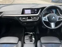Usado BMW 118 M Sport 134 HP (98 kW) 2023 Branco Citadino