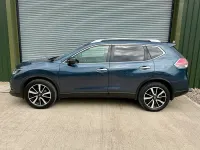 Used Nissan X-Trail Tekna 2017 Blue SUV
