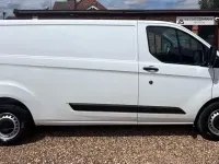 Used Ford Transit Custom 105 HP (77 kW) 2022 White Van