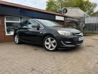 Second-hand Vauxhall Astra SRi 115 CP (84 kW) 2014 Negru Hatchback