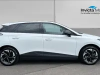 Used MG MG4 EV Trophy 150 kW (204 HP) 2023 White Hatchback