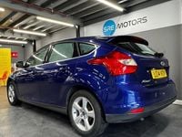 Used Ford Focus Zetec 105 HP (77 kW) 2014 Blue Hatchback