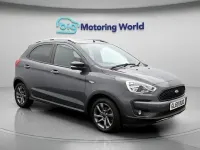 Usado Ford Ka Plus Active 86 HP (63 kW) 2019 Cinzento Citadino