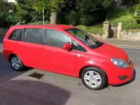 Used Vauxhall Zafira 120 HP (88 kW) 2014 Red MPV