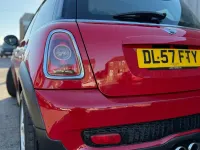 Używany Mini Cooper S Hatch 175 KM (128 kW) 2008 Czerwony Hatchback
