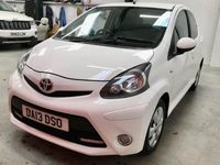 Used Toyota Aygo 68 HP (50 kW) 2013 White Hatchback