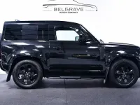 Used Land Rover Defender SE Dynamic 249 HP (183 kW) 2025 Black SUV
