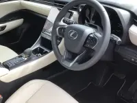 Used Lexus LBX 136 HP (100 kW) 2026 Grey SUV