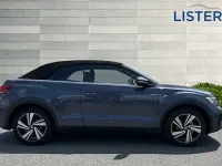 Novo VW T-Roc 150 HP (110 kW) 2025 SUV