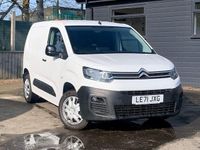 Used Citroën Berlingo 100 HP (73 kW) 2022 White MPV