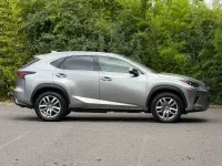 Used Lexus NX300h Luxury Line 196 HP (144 kW) 2018 Silver SUV