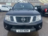 Usado Nissan Navara Tekna 190 HP (139 kW) 2013 Preto Pickup