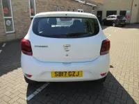 Używany Dacia Sandero Ambiance 90 KM (66 kW) 2017 Biały Hatchback