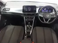 Used VW T-Roc Life 150 HP (110 kW) 2022 Blue SUV