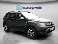 Käytetty Dacia Duster Journey 130 HP (95 kW) 2024 Musta Katumaasturi