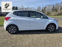 Used Hyundai ix20 SE 116 HP (85 kW) 2017 White Hatchback
