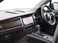 Used Porsche Macan 241 HP (177 kW) 2020 Grey SUV