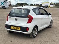 Used Kia Picanto 68 HP (50 kW) 2013 White Hatchback