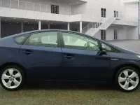 Used Toyota Prius 2015 Blue Hatchback