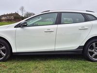 Used Volvo V40 2013 White Hatchback