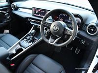 Used Alfa Romeo Tonale 276 HP (202 kW) 2024 White SUV