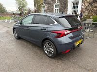 Używany Hyundai i20 Premium 2022 Szary Hatchback