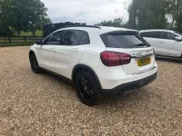 Used Mercedes GLA180 Urban 122 HP (89 kW) 2018 White SUV