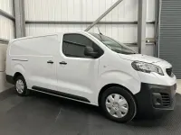 Begagnad Peugeot Expert Premium 100 HK (73 kW) 2022 Vit Van