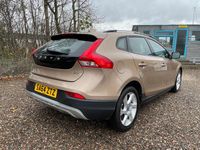 Begagnad Volvo V40 2014 Brun Halvkombi