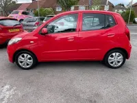 Used Hyundai i10 Active 86 HP (63 kW) 2012 Red Hatchback