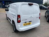 Used Citroën Berlingo 102 HP (75 kW) 2024 White MPV
