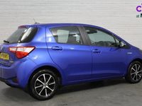 Used Toyota Yaris Hybrid 100 HP (73 kW) 2019 Blue