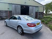 Usado Mercedes E350 2009 Prateado Sedan