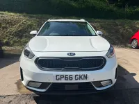 Used Kia Niro First Edition 141 HP (103 kW) 2016 White SUV