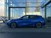 Begagnad BMW 120 M Sport 2025 Blå Halvkombi