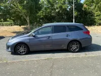 Used Toyota Auris Hybrid 2014 Blue Estate