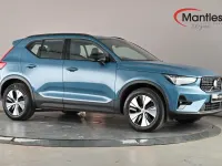 Second-hand Volvo XC40 Plus 2022 Albastru SUV