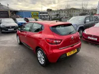 Used Renault Clio IV Dynamique 90 HP (66 kW) 2017 Red Hatchback